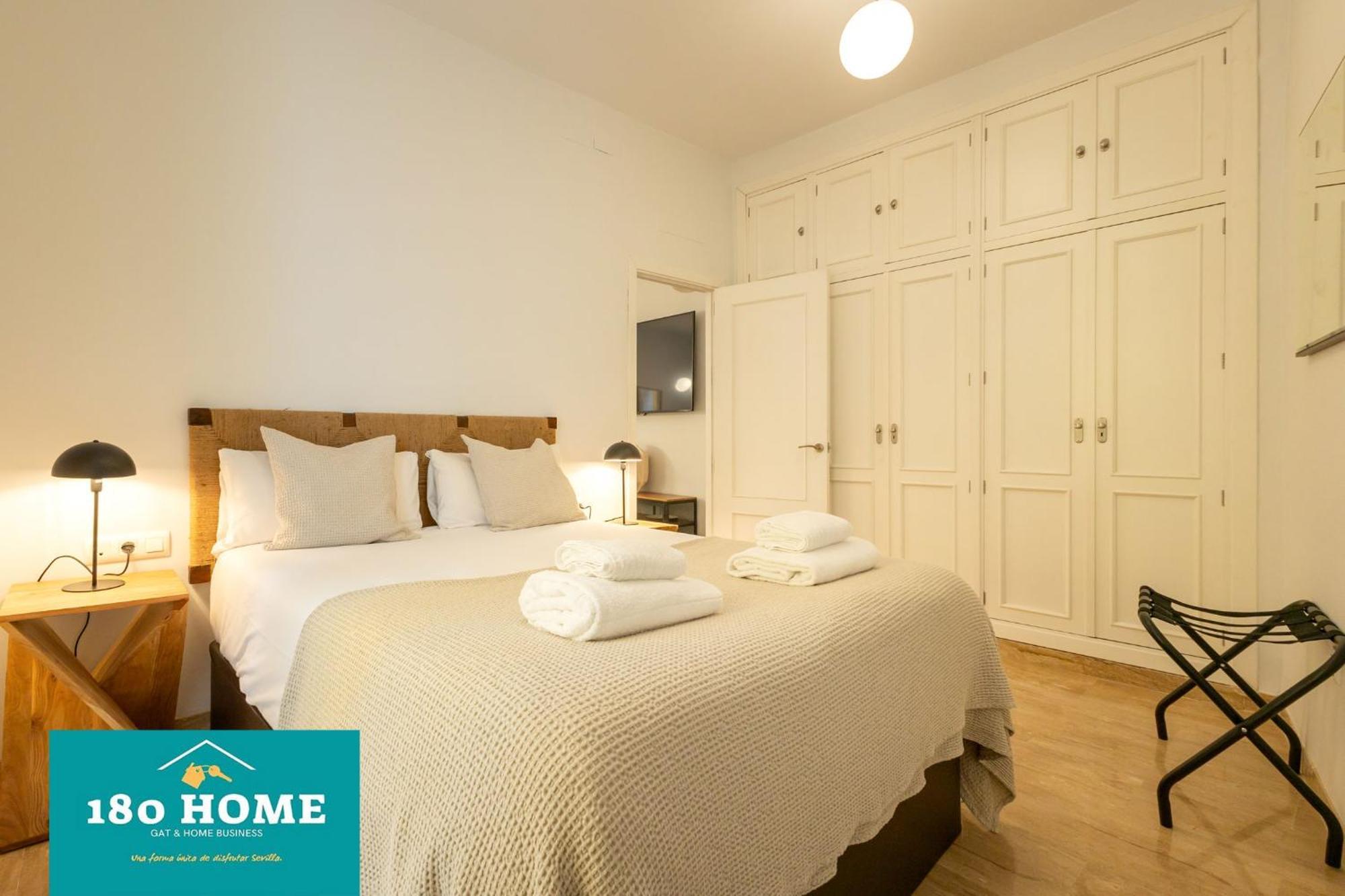180 Home Goyeneta Luxury Sevilla Kültér fotó